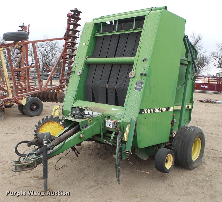 image for item EC9650 John Deere 435 round baler