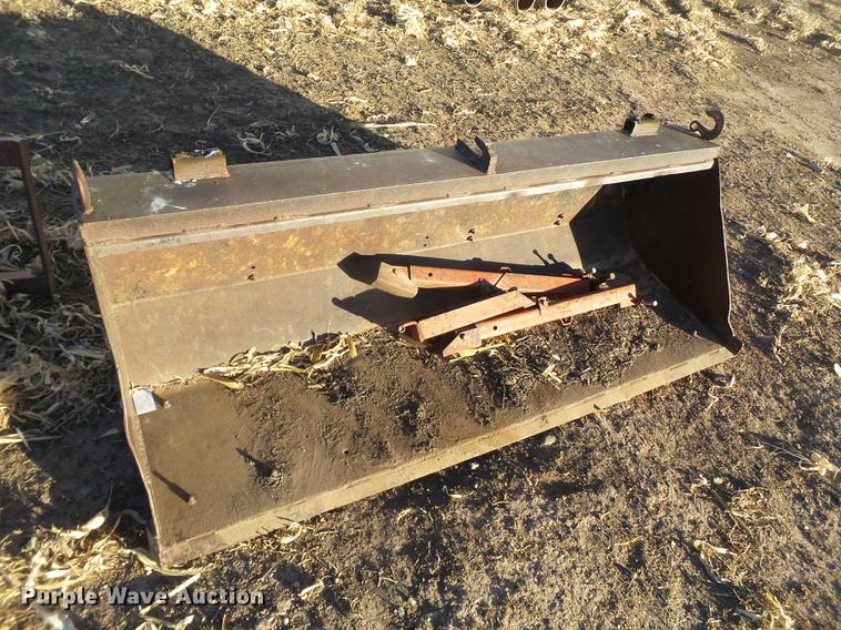 image for item EI9502 1981 International 1486 tractor