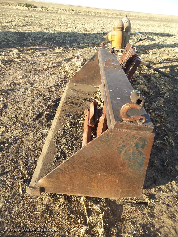 image for item EI9502 1981 International 1486 tractor