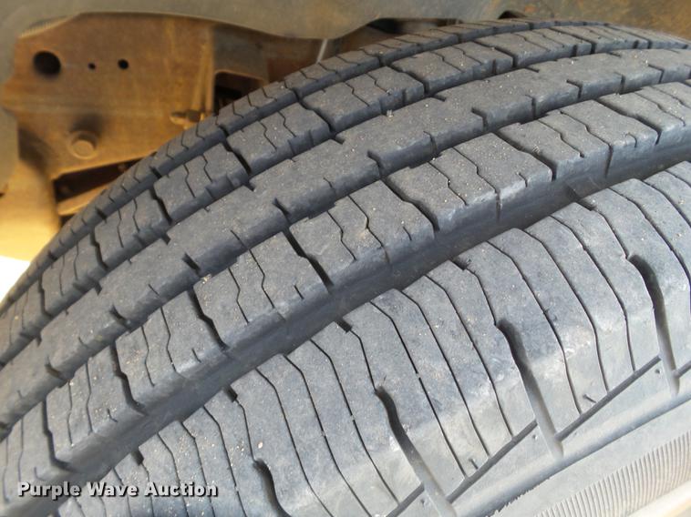 image for item EN9501 2000 Chevrolet Silverado 1500 pickup truck