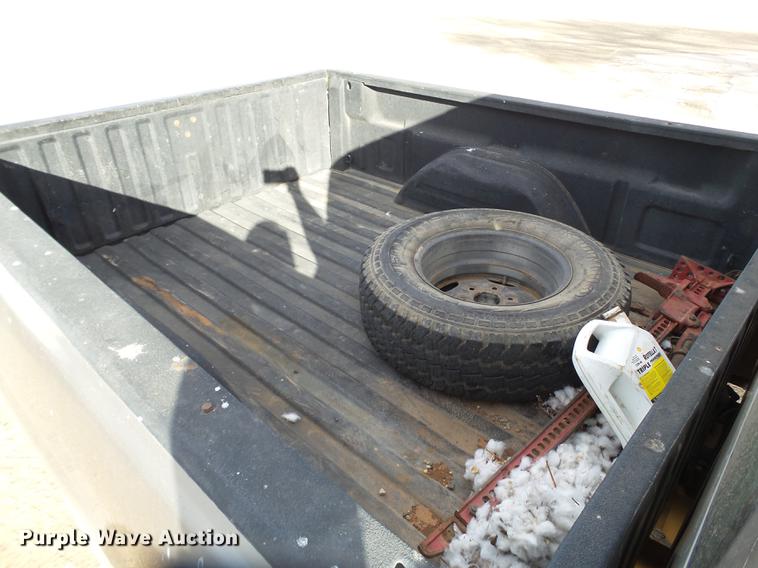 image for item EN9501 2000 Chevrolet Silverado 1500 pickup truck