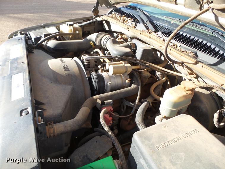 image for item EN9501 2000 Chevrolet Silverado 1500 pickup truck