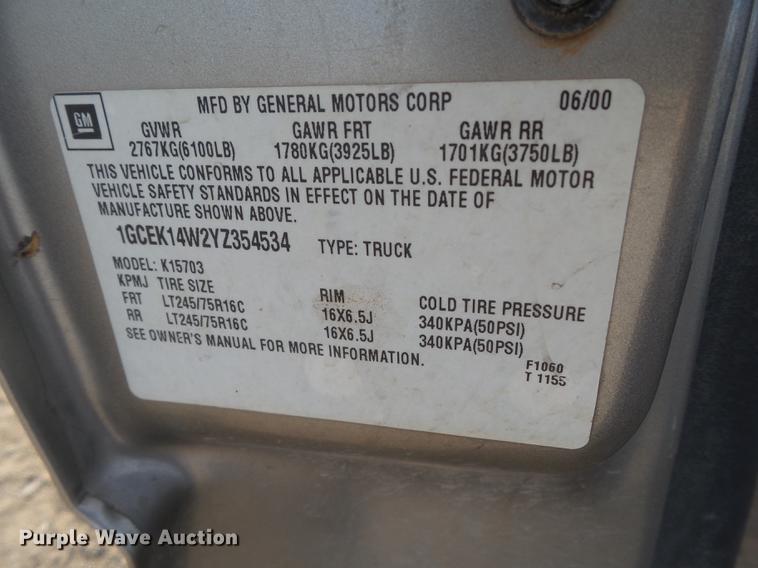 image for item EN9501 2000 Chevrolet Silverado 1500 pickup truck