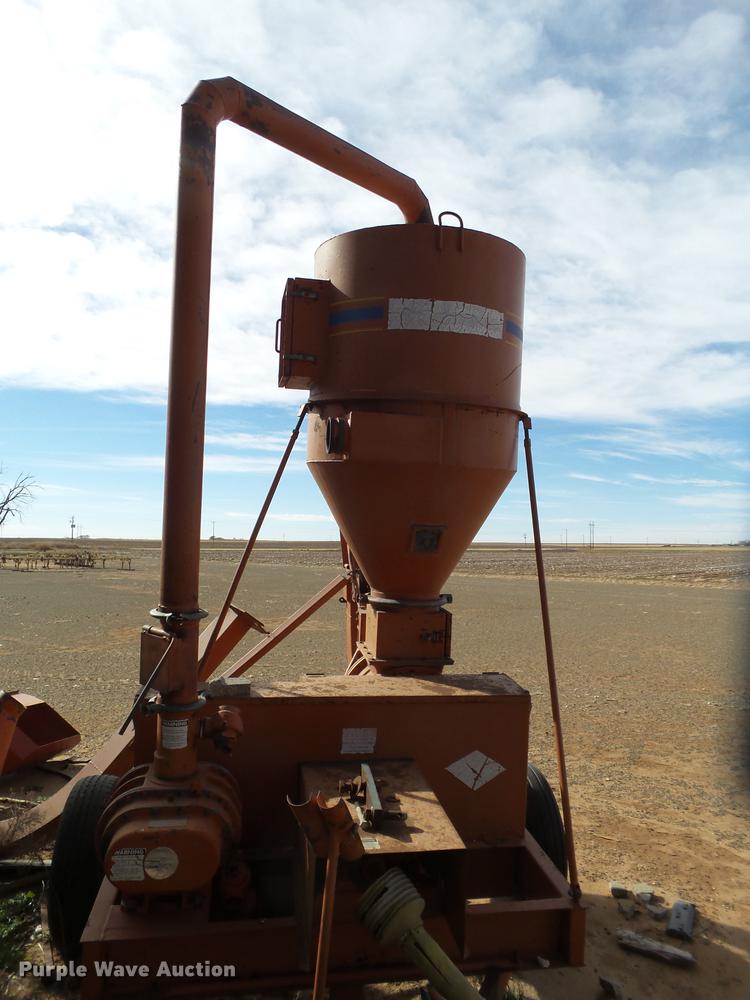 image for item EN9503 Dunrite Harvest vacuum