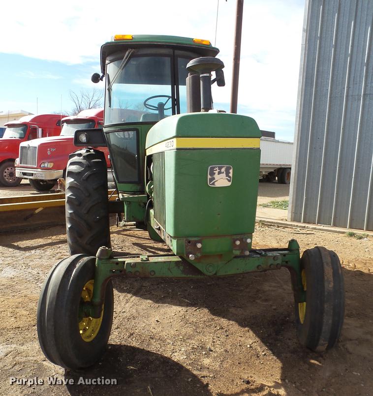 image for item EN9506 1977 John Deere 4230 tractor