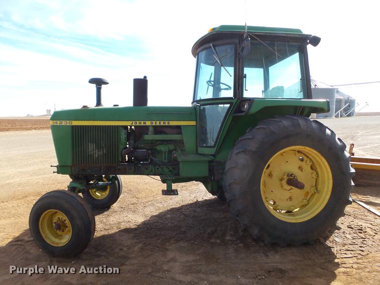 image for item EN9506 1977 John Deere 4230 tractor