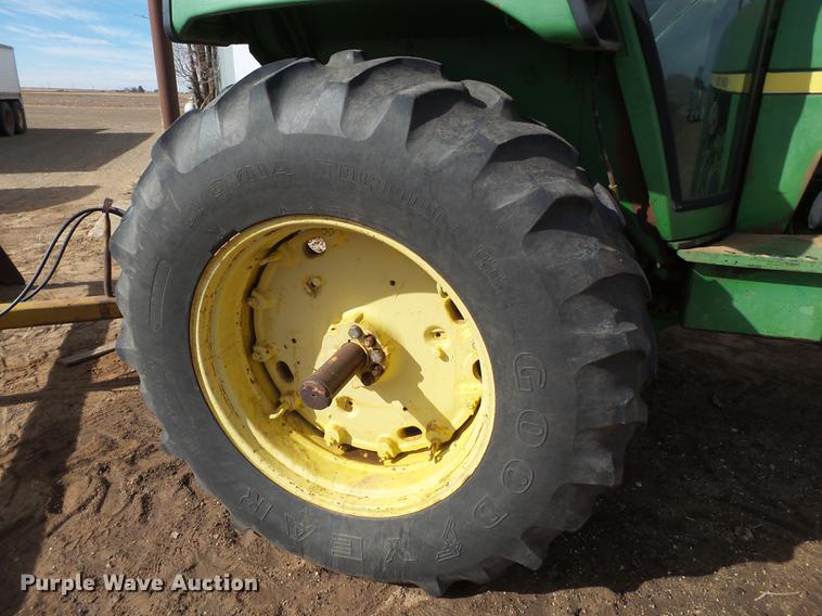 image for item EN9506 1977 John Deere 4230 tractor