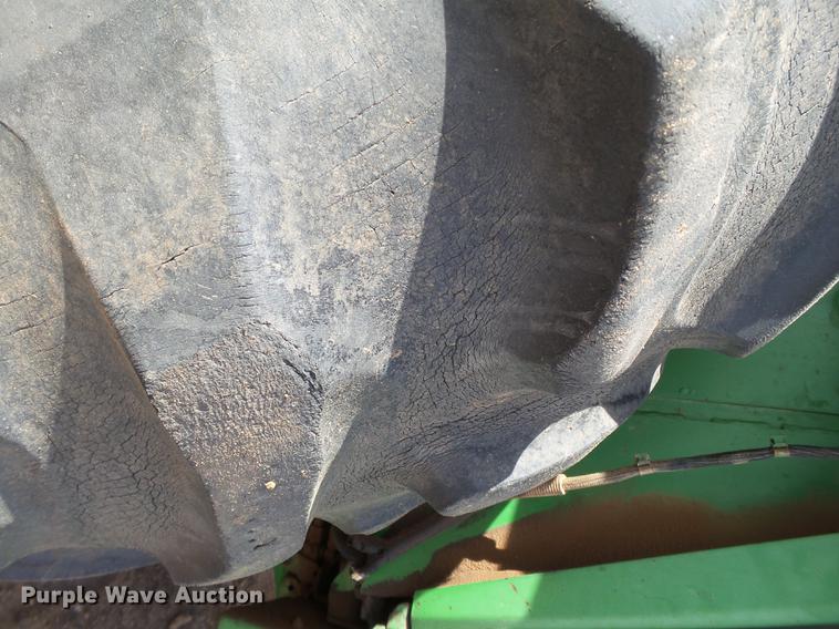 image for item EN9506 1977 John Deere 4230 tractor