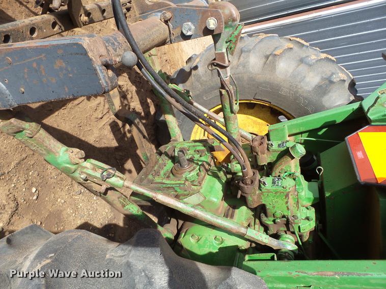 image for item EN9506 1977 John Deere 4230 tractor