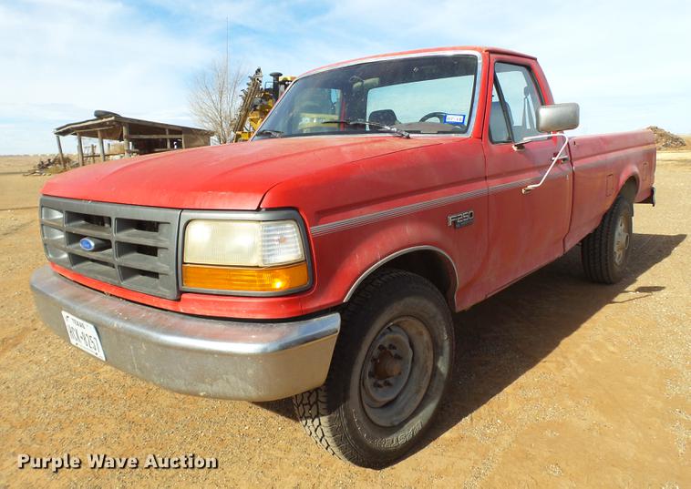 image for item EN9507 1994 Ford F250 pickup truck