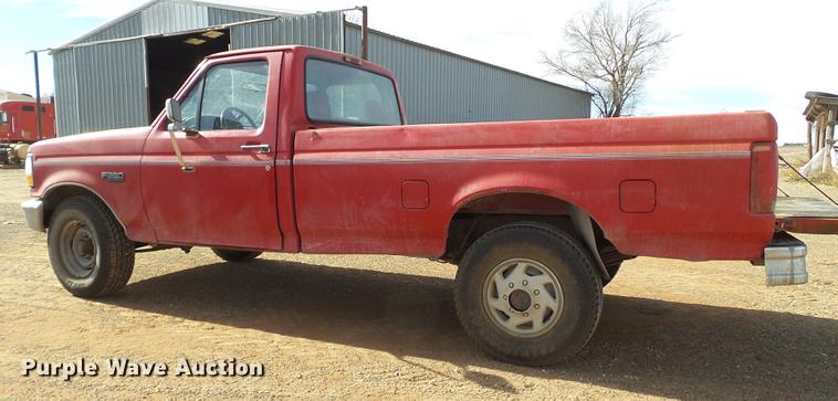image for item EN9507 1994 Ford F250 pickup truck