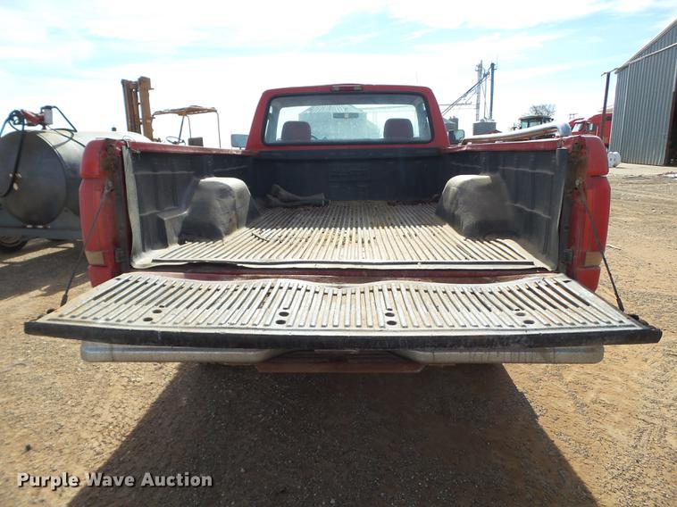 image for item EN9507 1994 Ford F250 pickup truck