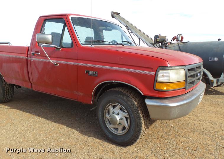 image for item EN9507 1994 Ford F250 pickup truck