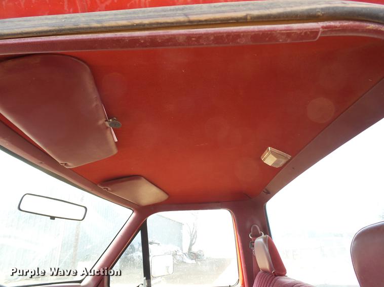 image for item EN9507 1994 Ford F250 pickup truck