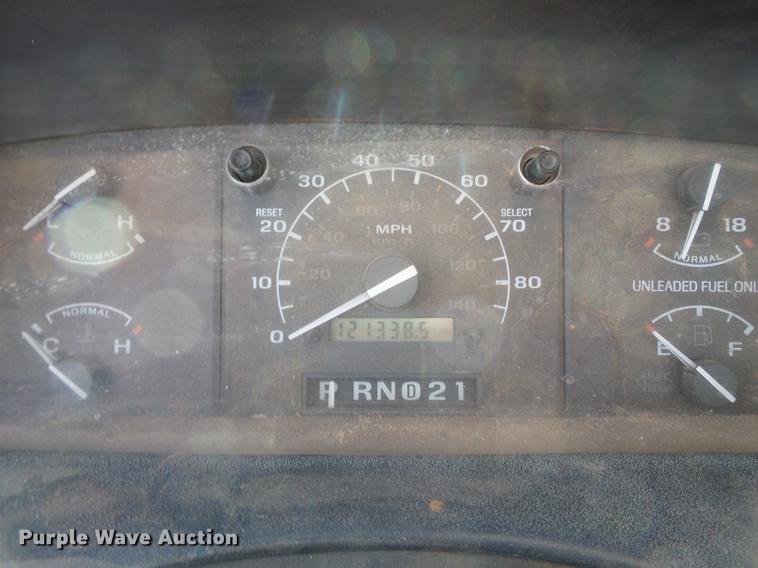 image for item EN9507 1994 Ford F250 pickup truck