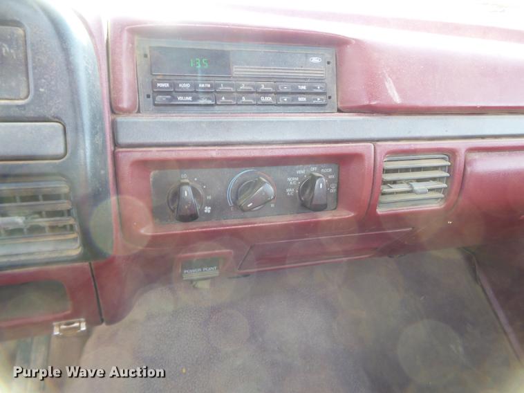 image for item EN9507 1994 Ford F250 pickup truck