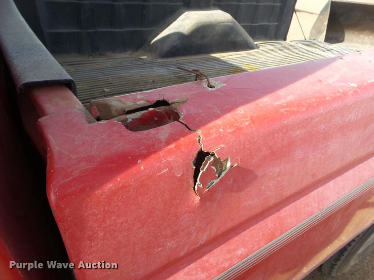 image for item EN9507 1994 Ford F250 pickup truck