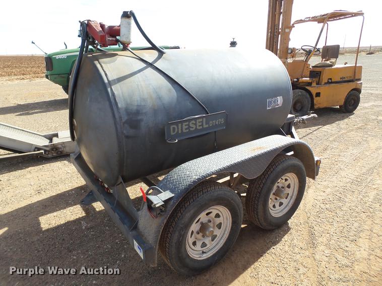 image for item EN9508 LEE DT475 fuel tank trailer