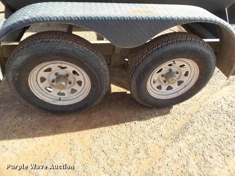 image for item EN9508 LEE DT475 fuel tank trailer