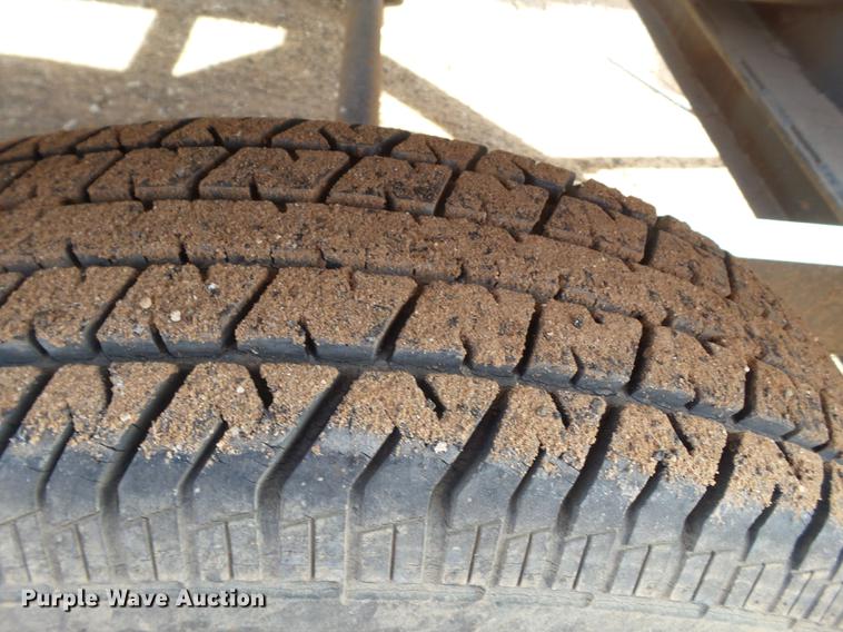 image for item EN9508 LEE DT475 fuel tank trailer