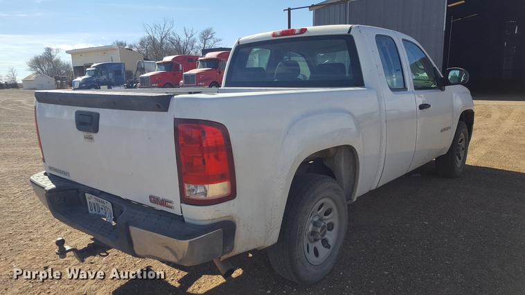 image for item EN9517 2008 GMC Sierra 1500 Ext. Cab pickup truck