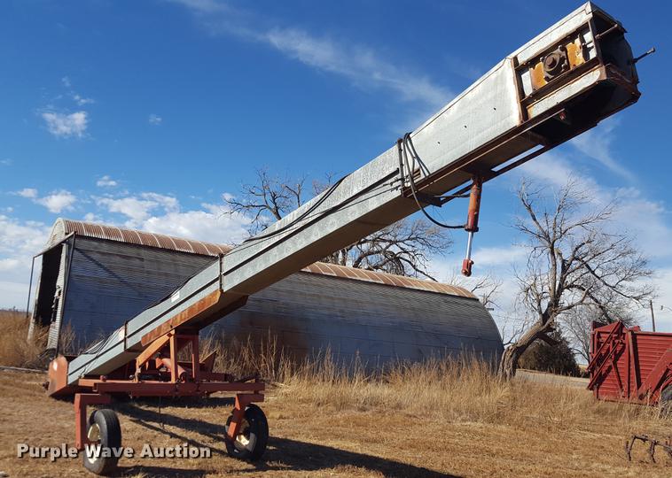 image for item EN9520 Hutchinson conveyor