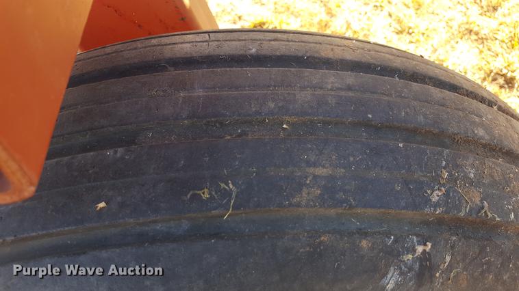 image for item EN9520 Hutchinson conveyor