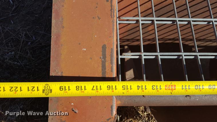 image for item EN9520 Hutchinson conveyor