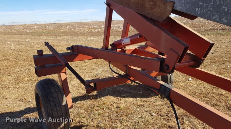 image for item EN9520 Hutchinson conveyor