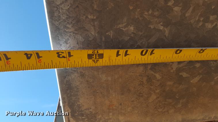 image for item EN9520 Hutchinson conveyor