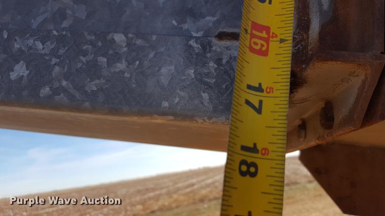 image for item EN9520 Hutchinson conveyor