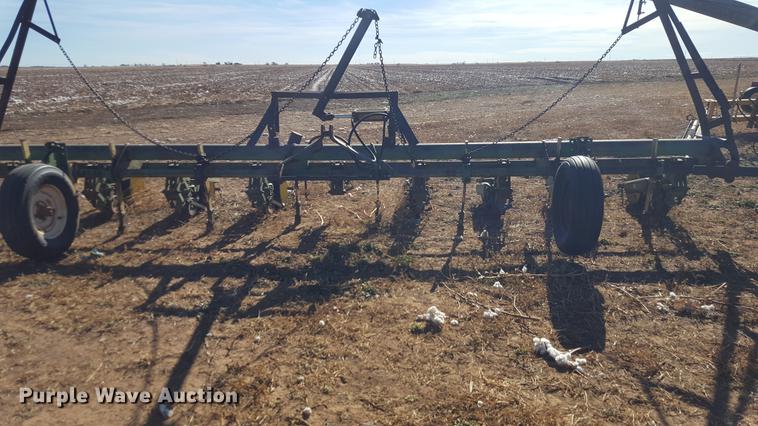 image for item EN9521 John Deere planter