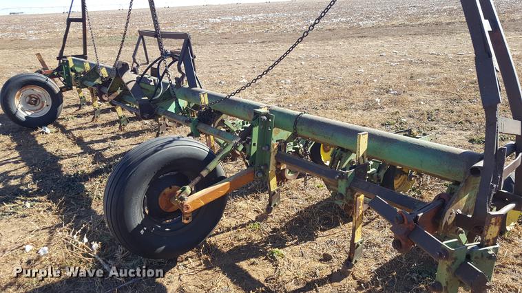 image for item EN9521 John Deere planter