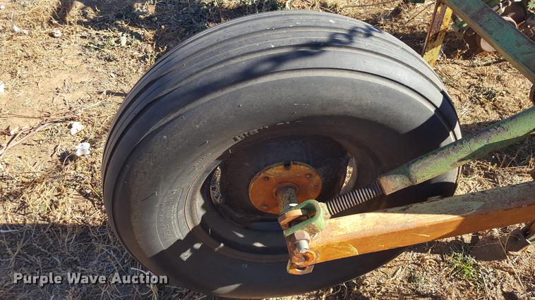 image for item EN9521 John Deere planter