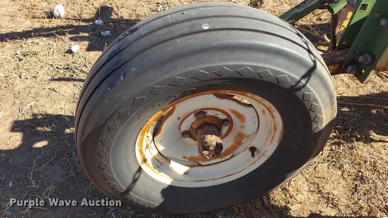 image for item EN9521 John Deere planter