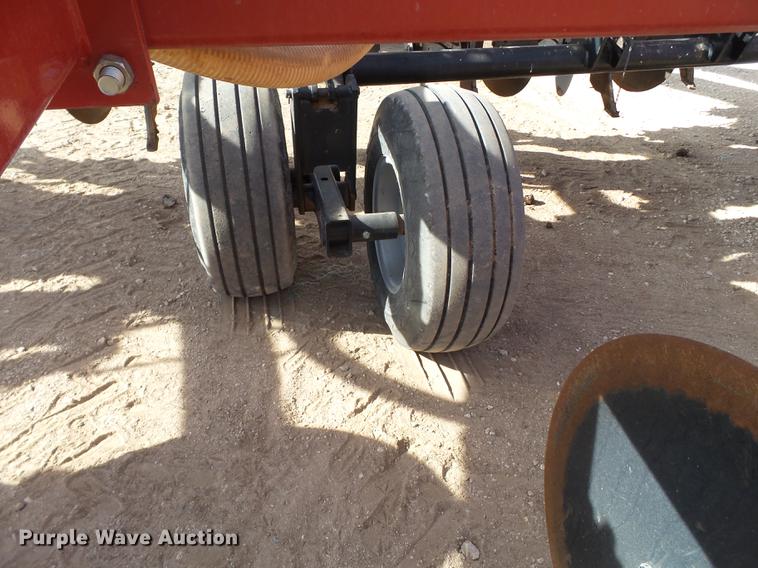 image for item G1026 Case IH Nutri-tiller 5310 strip till applicator