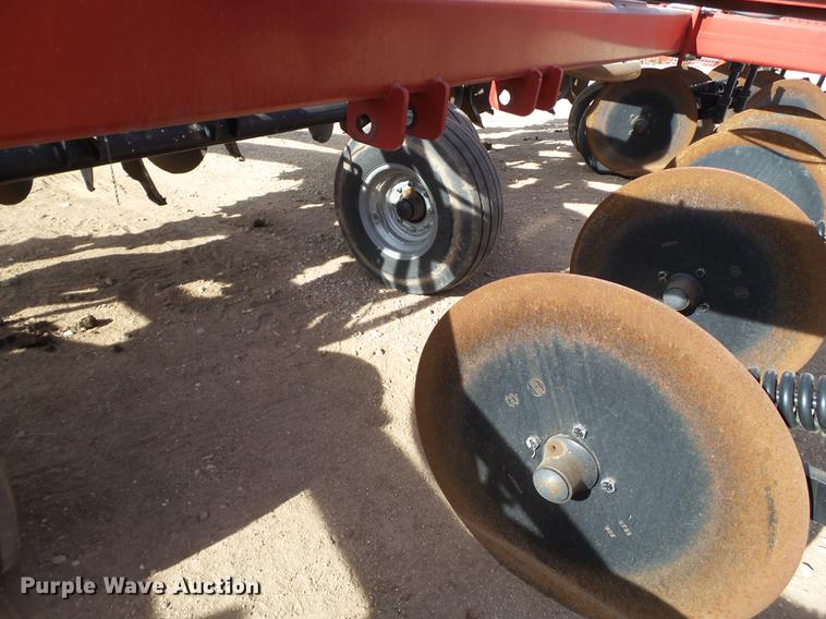 image for item G1026 Case IH Nutri-tiller 5310 strip till applicator