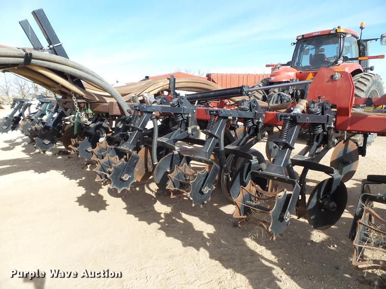 image for item G1026 Case IH Nutri-tiller 5310 strip till applicator