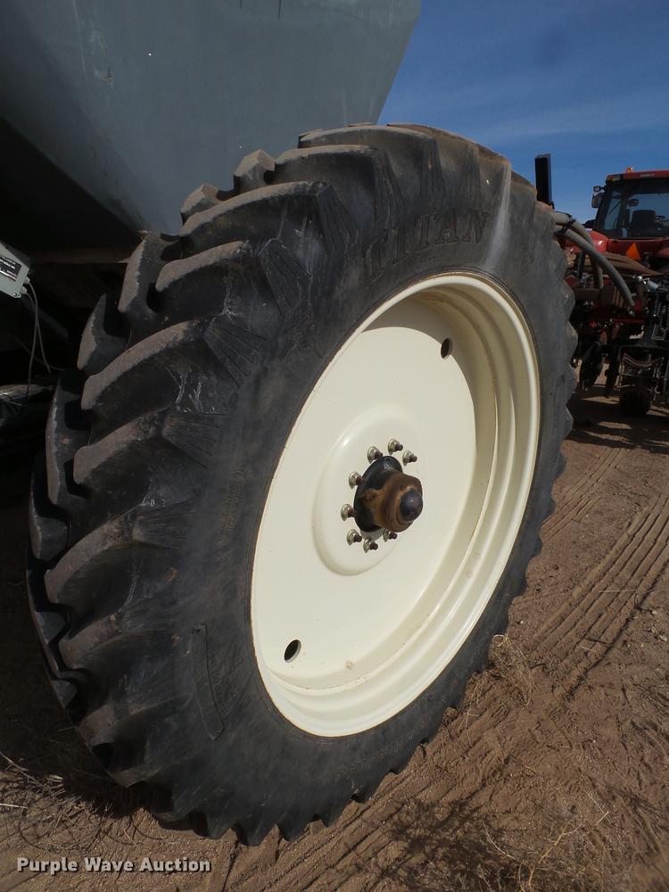 image for item G1026 Case IH Nutri-tiller 5310 strip till applicator