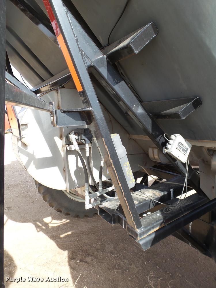 image for item G1026 Case IH Nutri-tiller 5310 strip till applicator