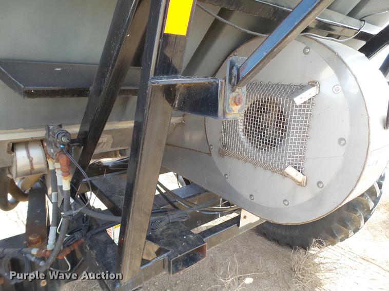 image for item G1026 Case IH Nutri-tiller 5310 strip till applicator