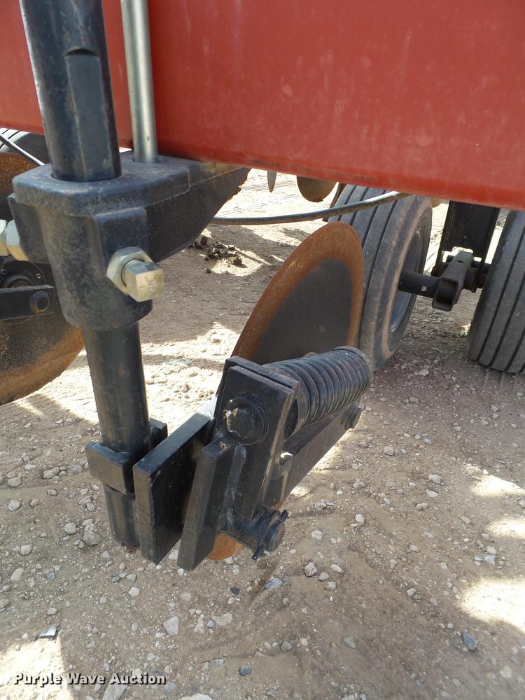 image for item G1026 Case IH Nutri-tiller 5310 strip till applicator