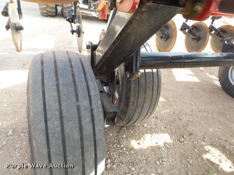 image for item G1026 Case IH Nutri-tiller 5310 strip till applicator