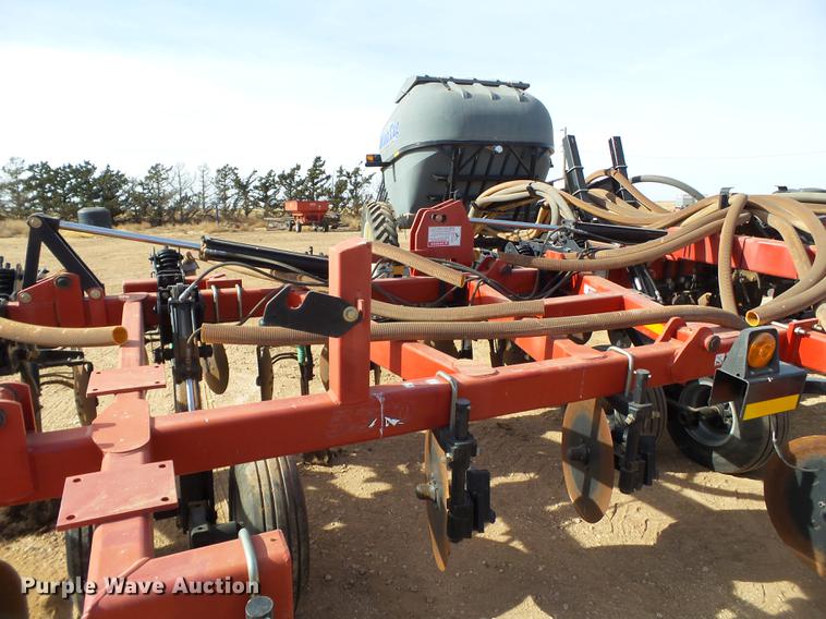 image for item G1026 Case IH Nutri-tiller 5310 strip till applicator
