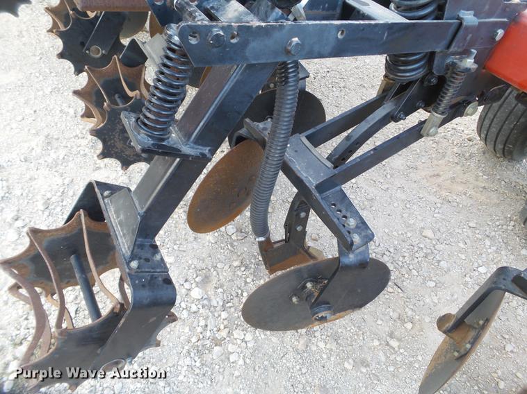 image for item G1026 Case IH Nutri-tiller 5310 strip till applicator