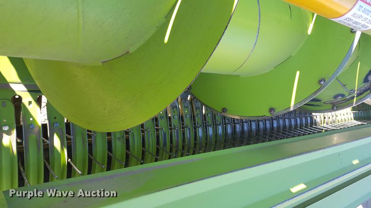 image for item BJ9779 2016 Claas 380 pickup head