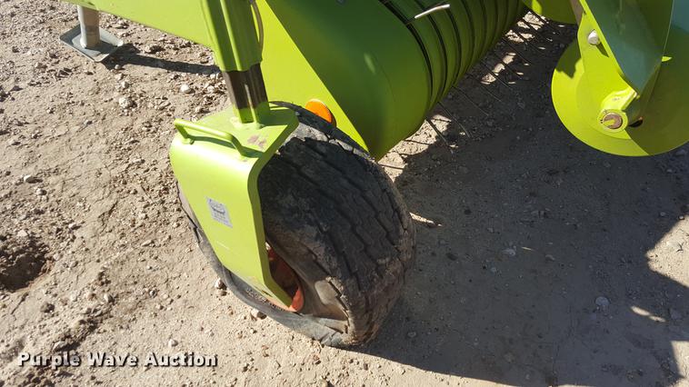 image for item BJ9779 2016 Claas 380 pickup head