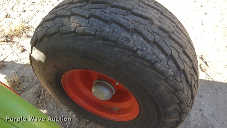 image for item BJ9780 2016 Claas 380 pickup head