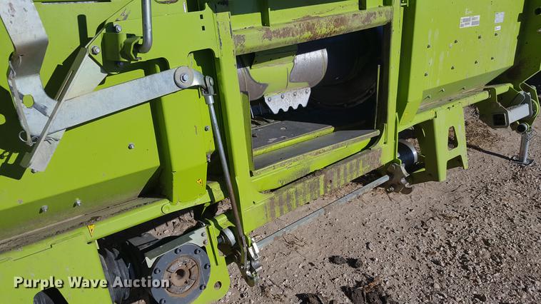 image for item BJ9780 2016 Claas 380 pickup head