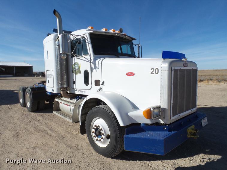 image for item BJ9800 2001 Peterbilt 378 semi truck